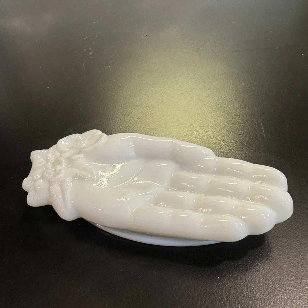 Avon Trinket Dish‎ Women Small White Milk Glass Hand Floral Vintage 1970s Decor